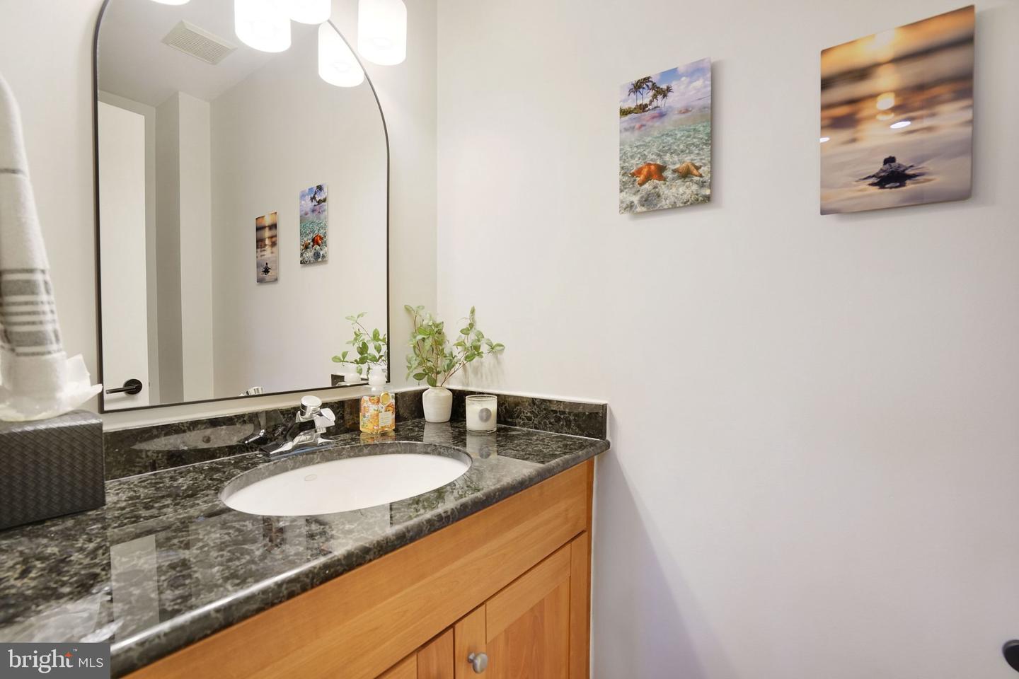 2047 N ABINGDON ST, ARLINGTON, Virginia 22207, 4 Bedrooms Bedrooms, ,3 BathroomsBathrooms,Residential,For sale,2047 N ABINGDON ST,VAAR2066732 MLS # VAAR2066732