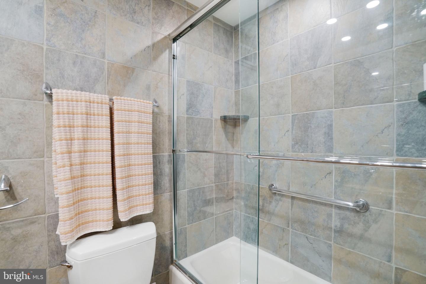 2047 N ABINGDON ST, ARLINGTON, Virginia 22207, 4 Bedrooms Bedrooms, ,3 BathroomsBathrooms,Residential,For sale,2047 N ABINGDON ST,VAAR2066732 MLS # VAAR2066732