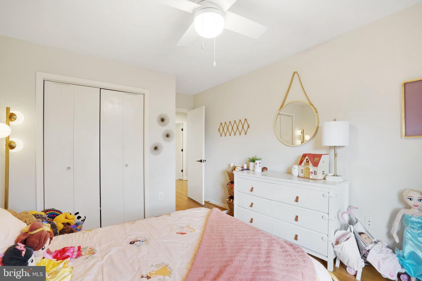 2047 N ABINGDON ST, ARLINGTON, Virginia 22207, 4 Bedrooms Bedrooms, ,3 BathroomsBathrooms,Residential,For sale,2047 N ABINGDON ST,VAAR2066732 MLS # VAAR2066732