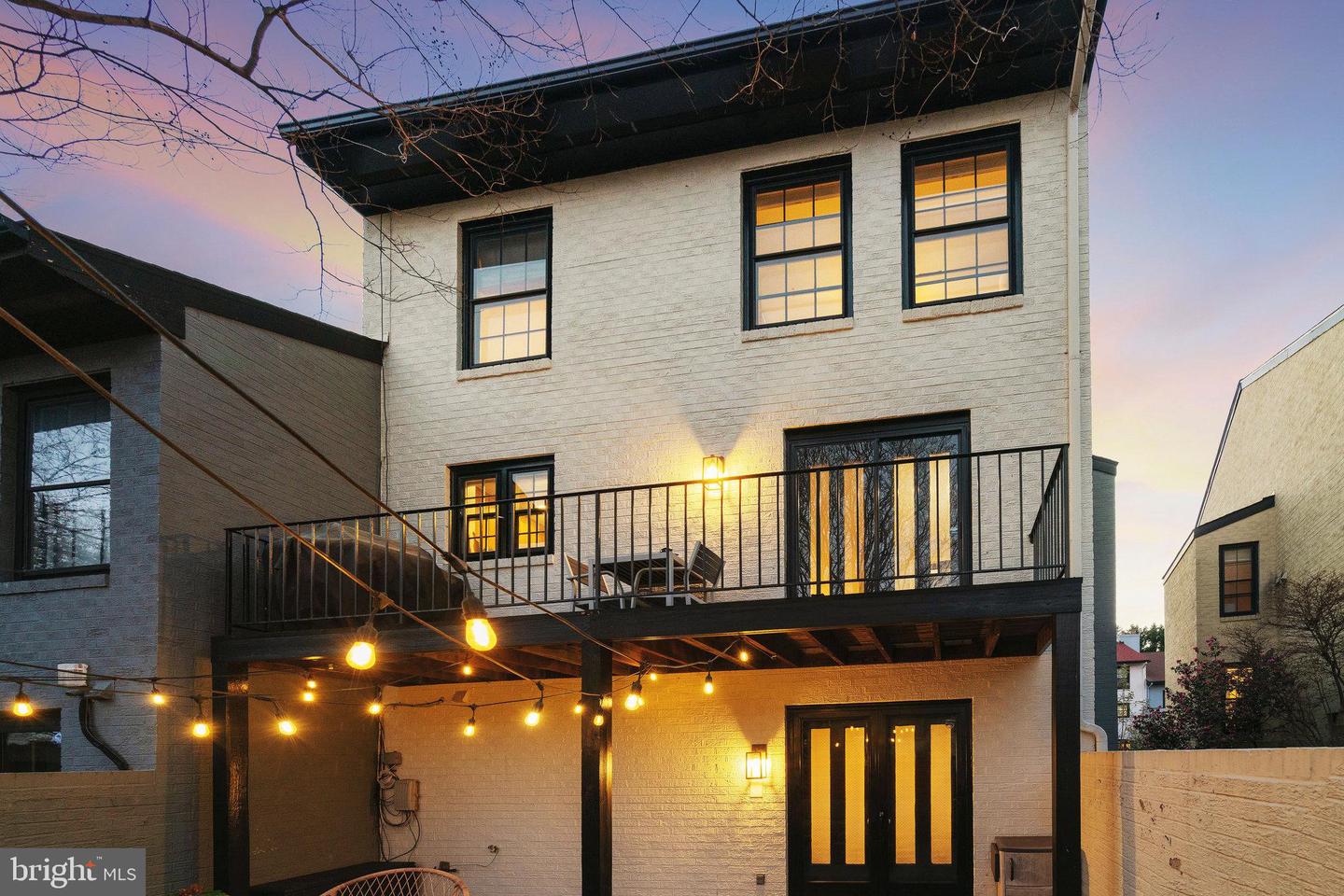 2047 N ABINGDON ST, ARLINGTON, Virginia 22207, 4 Bedrooms Bedrooms, ,3 BathroomsBathrooms,Residential,For sale,2047 N ABINGDON ST,VAAR2066732 MLS # VAAR2066732