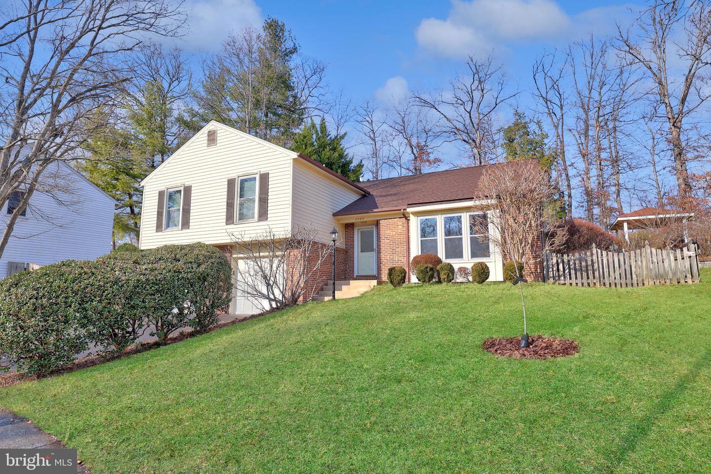 7580 WOODSTOWN DR, SPRINGFIELD, Virginia 22153, 4 Bedrooms Bedrooms, ,3 BathroomsBathrooms,Residential,For sale,7580 WOODSTOWN DR,VAFX2282020 MLS # VAFX2282020