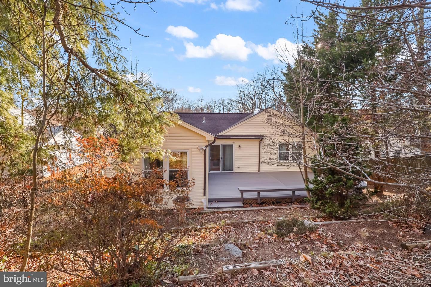 7580 WOODSTOWN DR, SPRINGFIELD, Virginia 22153, 4 Bedrooms Bedrooms, ,3 BathroomsBathrooms,Residential,For sale,7580 WOODSTOWN DR,VAFX2282020 MLS # VAFX2282020