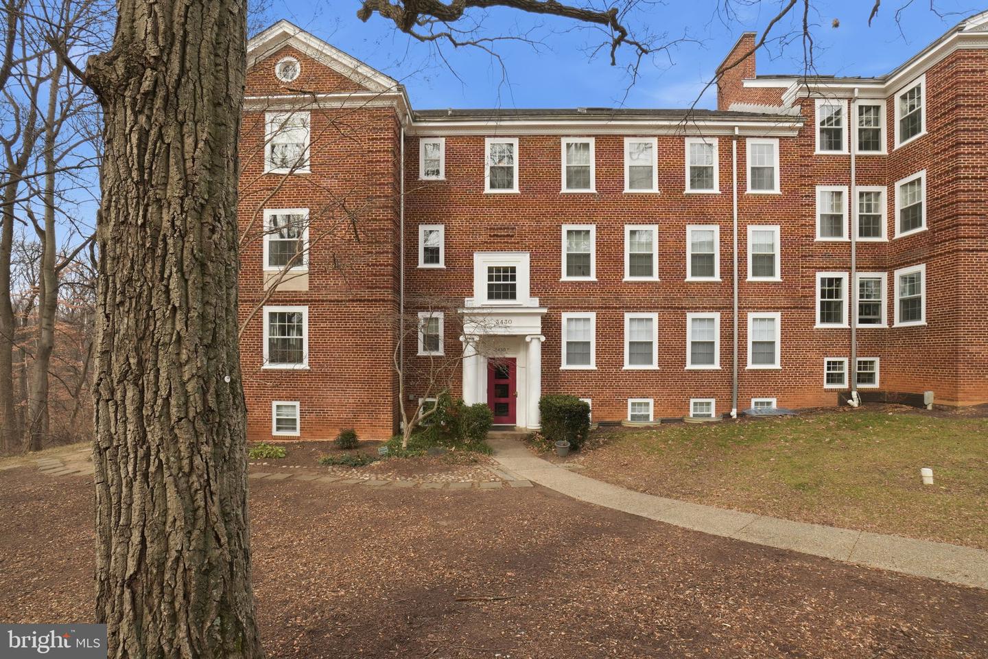 3430 39TH ST NW #700, WASHINGTON, District Of Columbia 20016, 1 Bedroom Bedrooms, ,1 BathroomBathrooms,Residential,For sale,3430 39TH ST NW #700,DCDC2234342 MLS # DCDC2234342