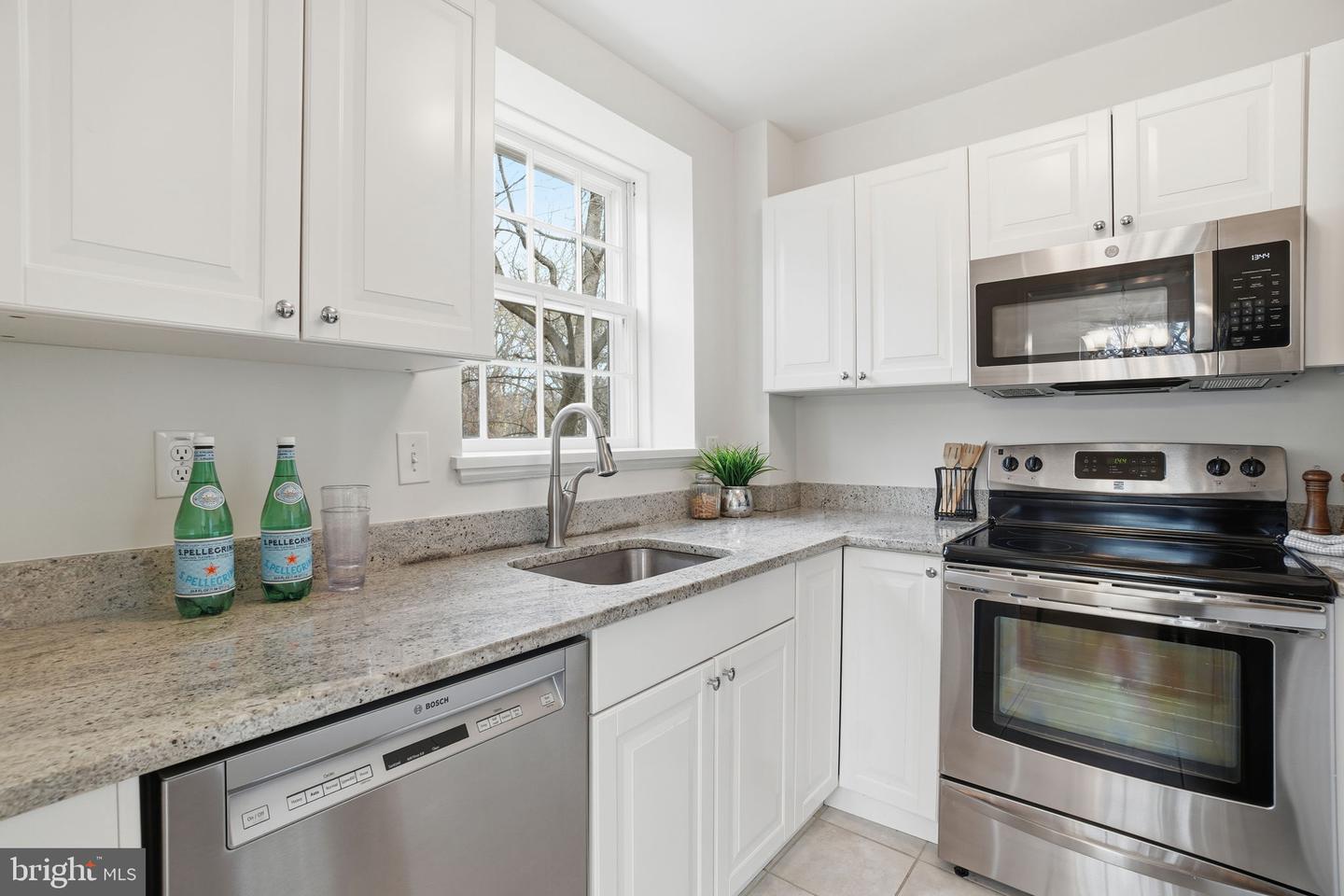 3430 39TH ST NW #700, WASHINGTON, District Of Columbia 20016, 1 Bedroom Bedrooms, ,1 BathroomBathrooms,Residential,For sale,3430 39TH ST NW #700,DCDC2234342 MLS # DCDC2234342