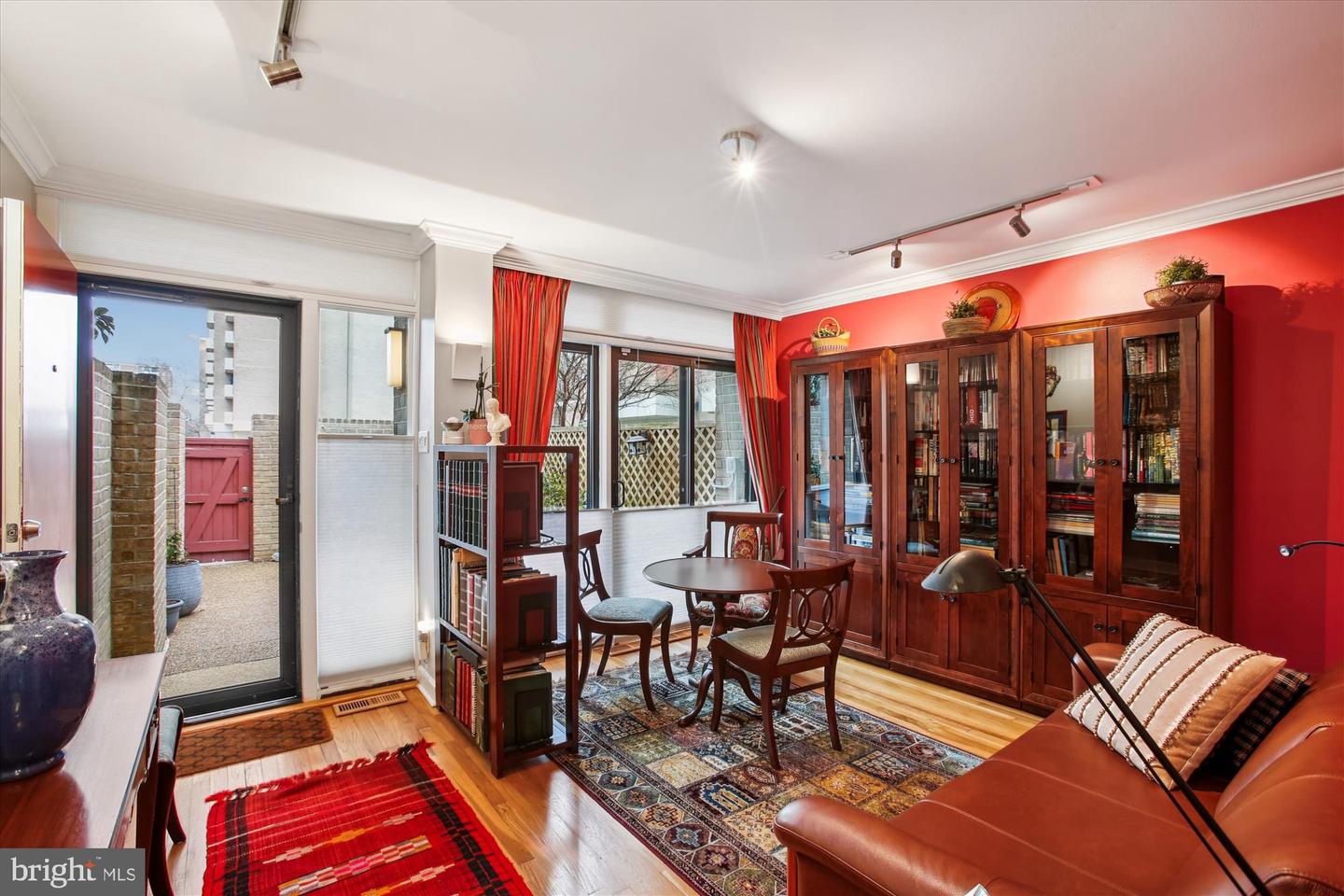 431 N ST SW, WASHINGTON, District Of Columbia 20024, 2 Bedrooms Bedrooms, 10 Rooms Rooms,3 BathroomsBathrooms,Residential,For sale,431 N ST SW,DCDC2234466 MLS # DCDC2234466