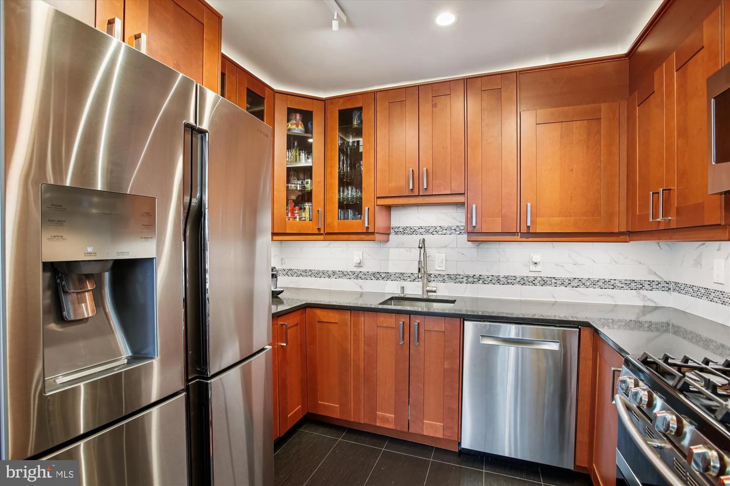 431 N ST SW, WASHINGTON, District Of Columbia 20024, 2 Bedrooms Bedrooms, 10 Rooms Rooms,3 BathroomsBathrooms,Residential,For sale,431 N ST SW,DCDC2234466 MLS # DCDC2234466