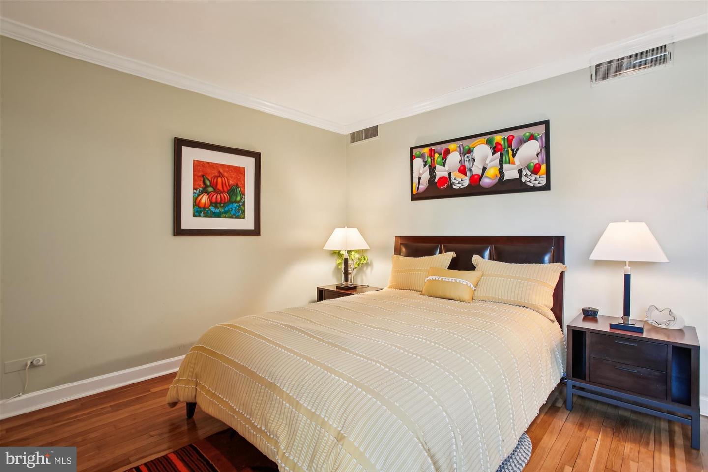 431 N ST SW, WASHINGTON, District Of Columbia 20024, 2 Bedrooms Bedrooms, 10 Rooms Rooms,3 BathroomsBathrooms,Residential,For sale,431 N ST SW,DCDC2234466 MLS # DCDC2234466