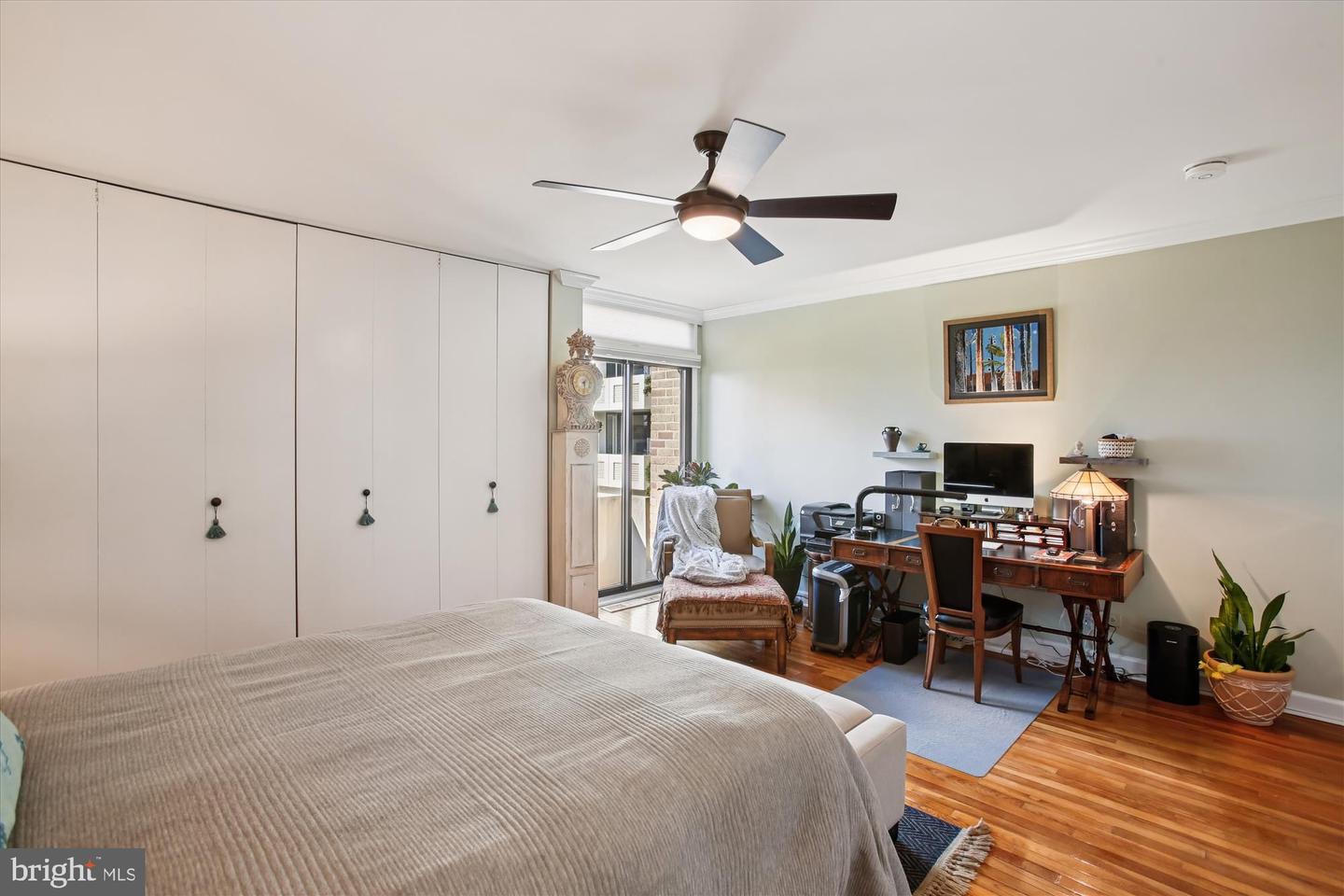 431 N ST SW, WASHINGTON, District Of Columbia 20024, 2 Bedrooms Bedrooms, 10 Rooms Rooms,3 BathroomsBathrooms,Residential,For sale,431 N ST SW,DCDC2234466 MLS # DCDC2234466