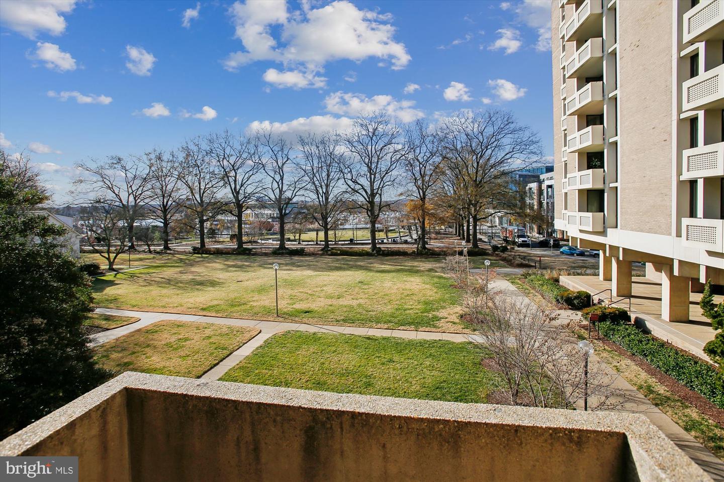 431 N ST SW, WASHINGTON, District Of Columbia 20024, 2 Bedrooms Bedrooms, 10 Rooms Rooms,3 BathroomsBathrooms,Residential,For sale,431 N ST SW,DCDC2234466 MLS # DCDC2234466