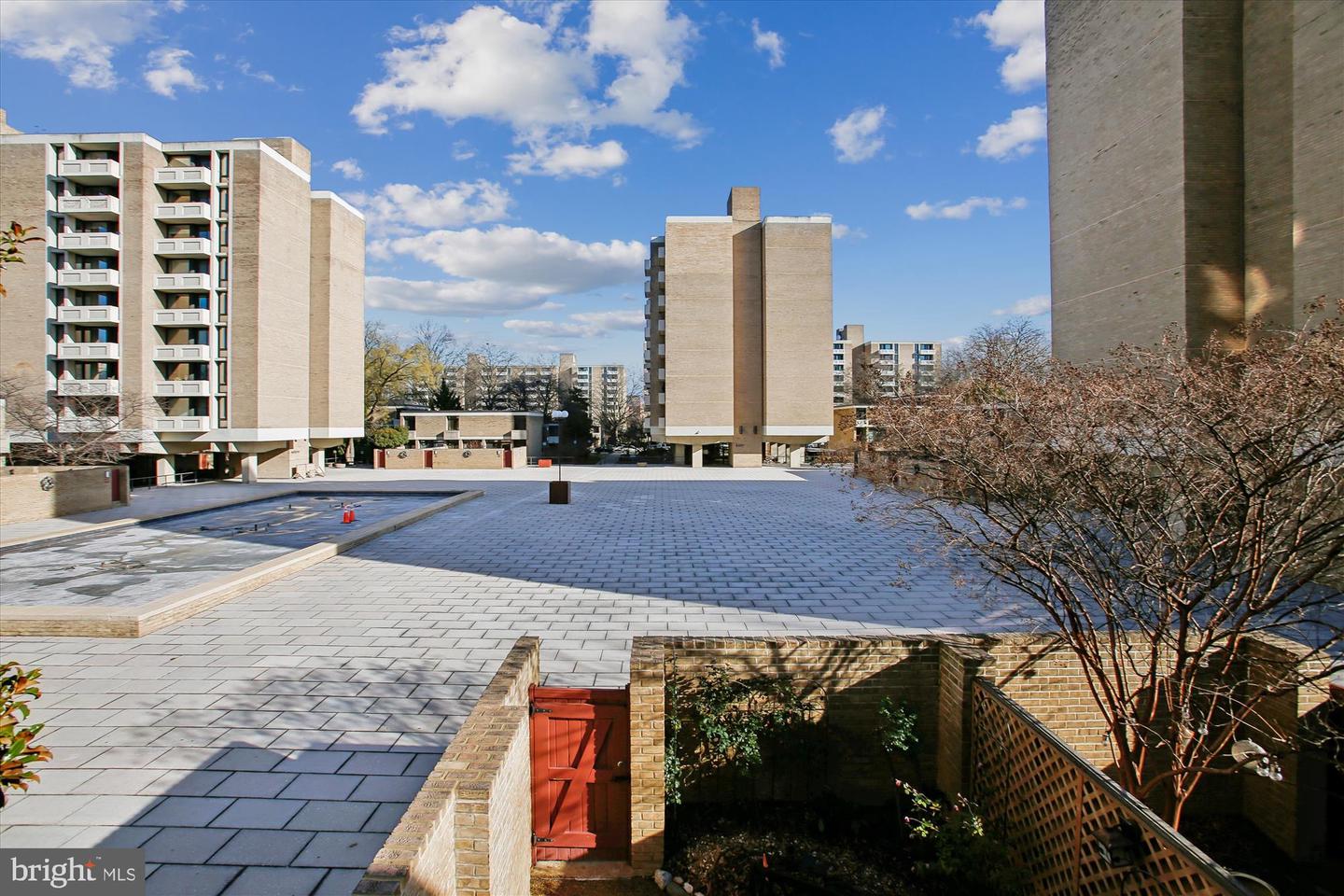 431 N ST SW, WASHINGTON, District Of Columbia 20024, 2 Bedrooms Bedrooms, 10 Rooms Rooms,3 BathroomsBathrooms,Residential,For sale,431 N ST SW,DCDC2234466 MLS # DCDC2234466