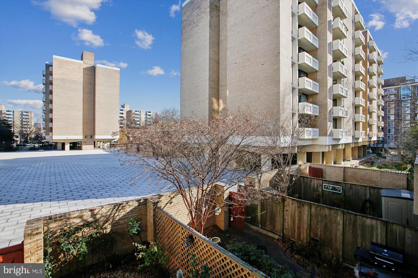 431 N ST SW, WASHINGTON, District Of Columbia 20024, 2 Bedrooms Bedrooms, 10 Rooms Rooms,3 BathroomsBathrooms,Residential,For sale,431 N ST SW,DCDC2234466 MLS # DCDC2234466