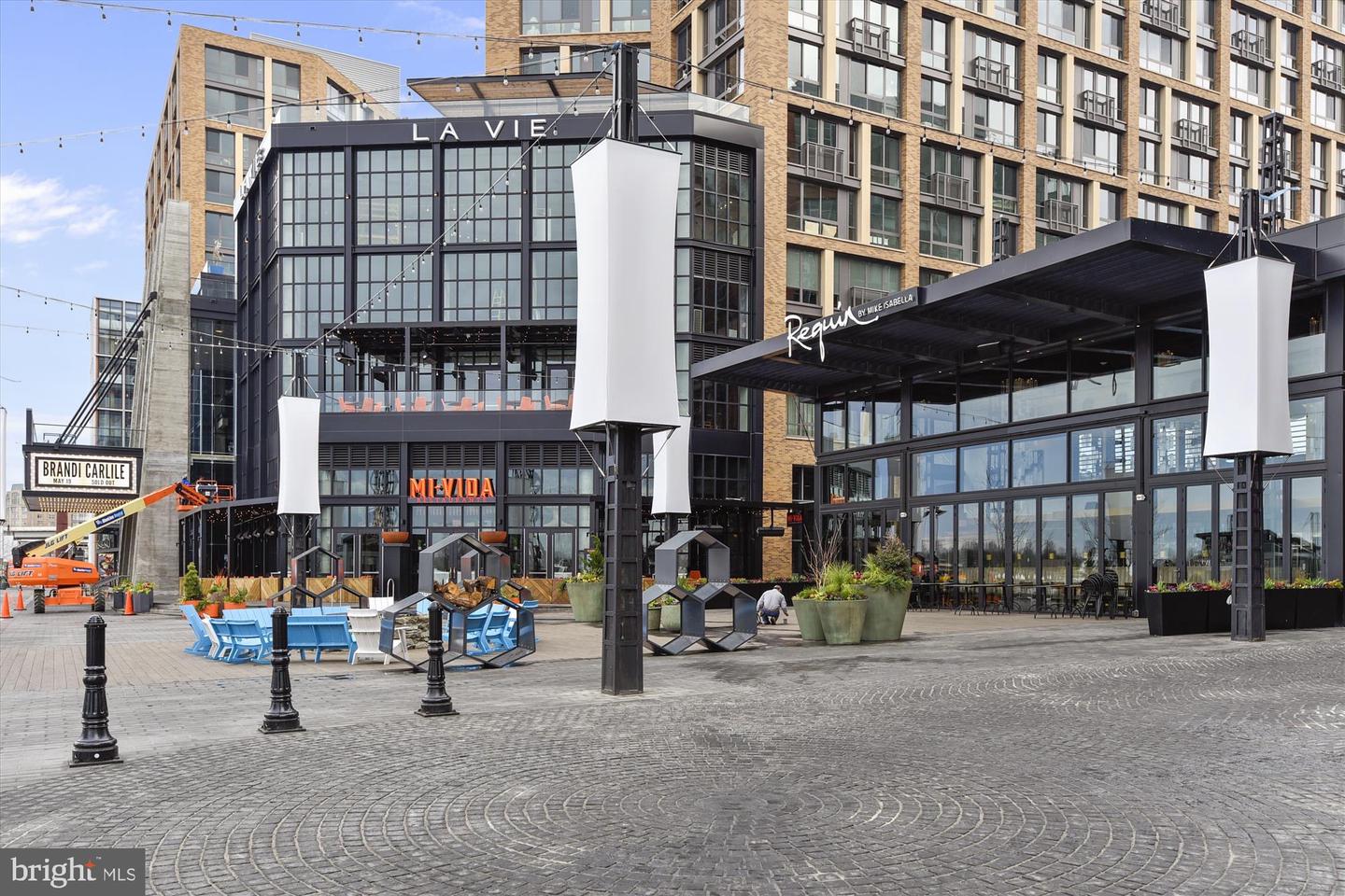 431 N ST SW, WASHINGTON, District Of Columbia 20024, 2 Bedrooms Bedrooms, 10 Rooms Rooms,3 BathroomsBathrooms,Residential,For sale,431 N ST SW,DCDC2234466 MLS # DCDC2234466