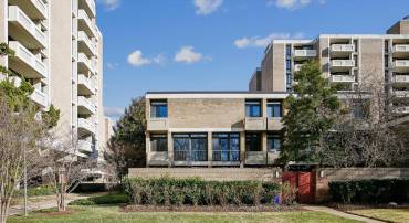 431 N ST SW, WASHINGTON, District Of Columbia 20024, 2 Bedrooms Bedrooms, 10 Rooms Rooms,3 BathroomsBathrooms,Residential,For sale,431 N ST SW,DCDC2234466 MLS # DCDC2234466