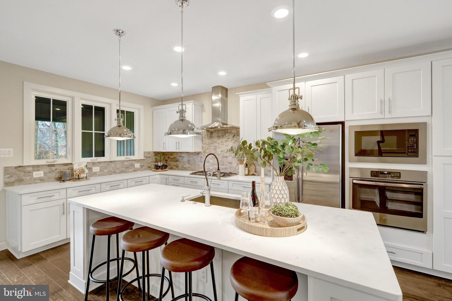 9283 WOOD VIOLET CT, FAIRFAX, Virginia 22031, 3 Bedrooms Bedrooms, ,3 BathroomsBathrooms,Residential,For sale,9283 WOOD VIOLET CT,VAFX2282134 MLS # VAFX2282134