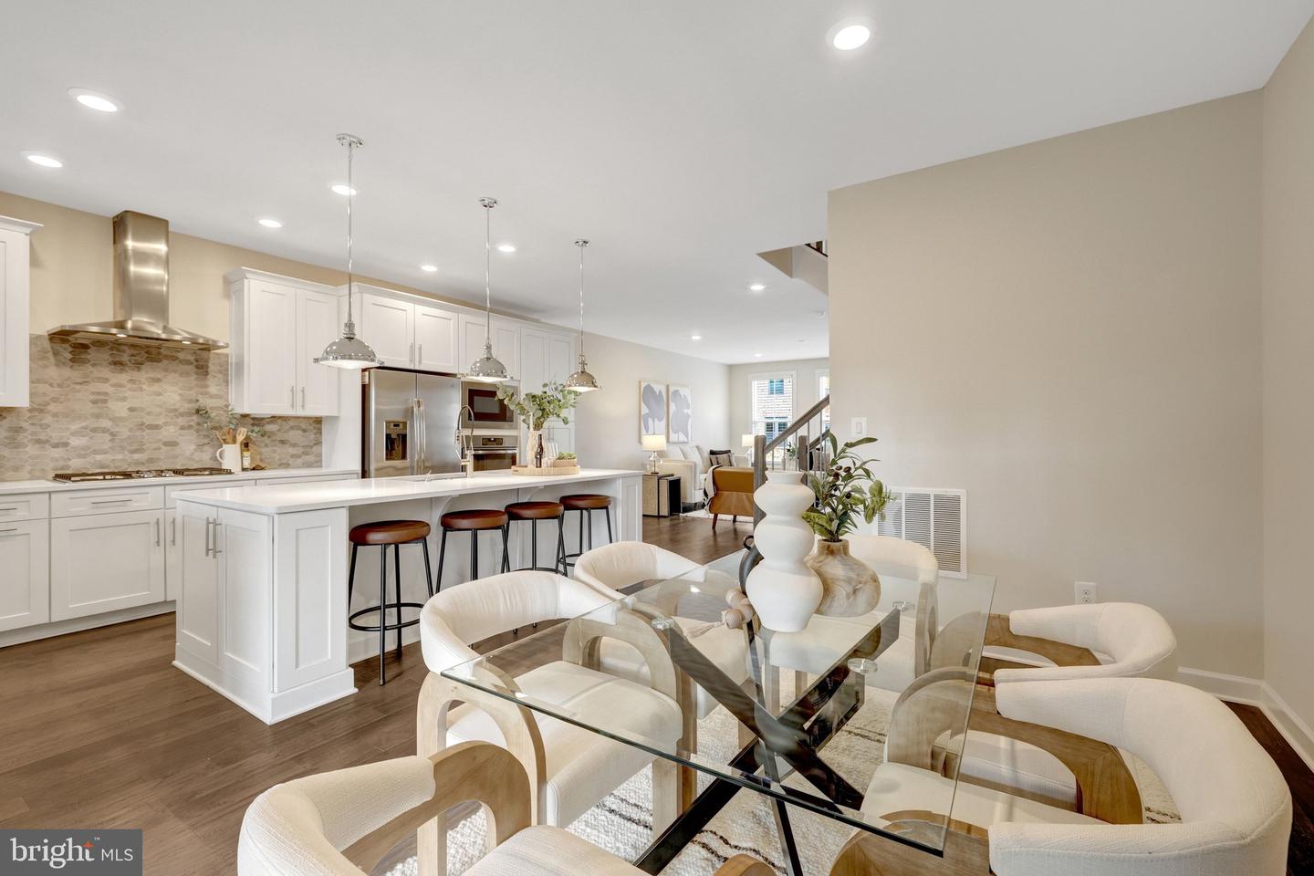 9283 WOOD VIOLET CT, FAIRFAX, Virginia 22031, 3 Bedrooms Bedrooms, ,3 BathroomsBathrooms,Residential,For sale,9283 WOOD VIOLET CT,VAFX2282134 MLS # VAFX2282134