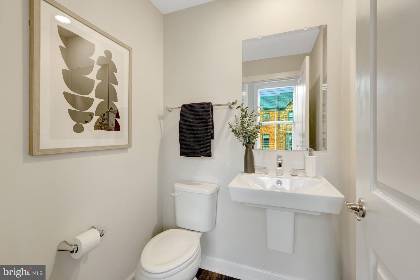 9283 WOOD VIOLET CT, FAIRFAX, Virginia 22031, 3 Bedrooms Bedrooms, ,3 BathroomsBathrooms,Residential,For sale,9283 WOOD VIOLET CT,VAFX2282134 MLS # VAFX2282134