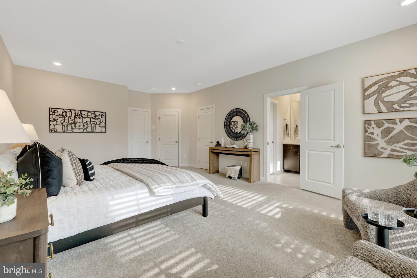 9283 WOOD VIOLET CT, FAIRFAX, Virginia 22031, 3 Bedrooms Bedrooms, ,3 BathroomsBathrooms,Residential,For sale,9283 WOOD VIOLET CT,VAFX2282134 MLS # VAFX2282134