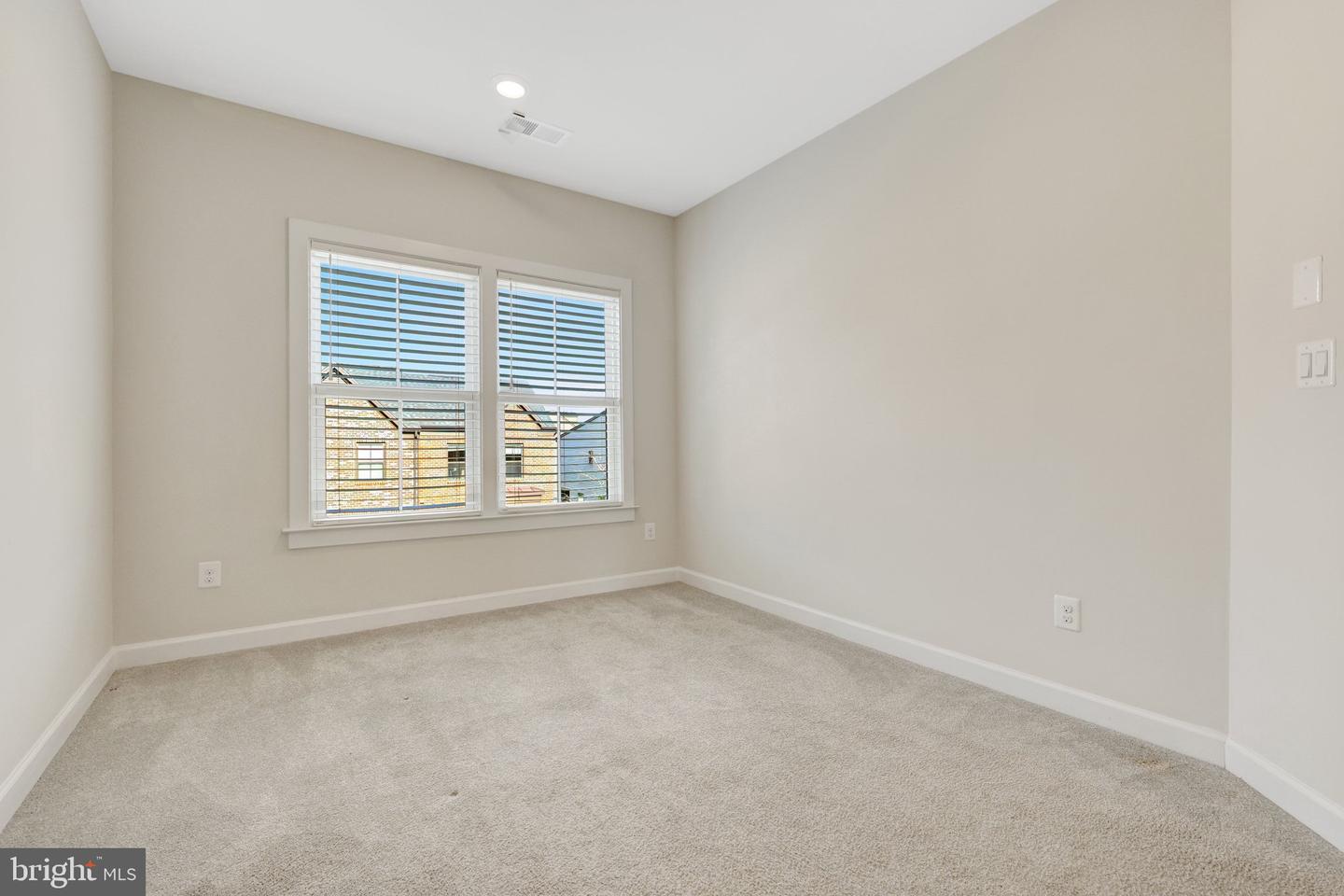 9283 WOOD VIOLET CT, FAIRFAX, Virginia 22031, 3 Bedrooms Bedrooms, ,3 BathroomsBathrooms,Residential,For sale,9283 WOOD VIOLET CT,VAFX2282134 MLS # VAFX2282134