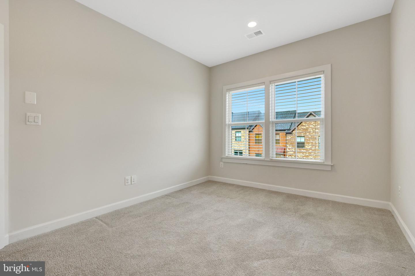 9283 WOOD VIOLET CT, FAIRFAX, Virginia 22031, 3 Bedrooms Bedrooms, ,3 BathroomsBathrooms,Residential,For sale,9283 WOOD VIOLET CT,VAFX2282134 MLS # VAFX2282134