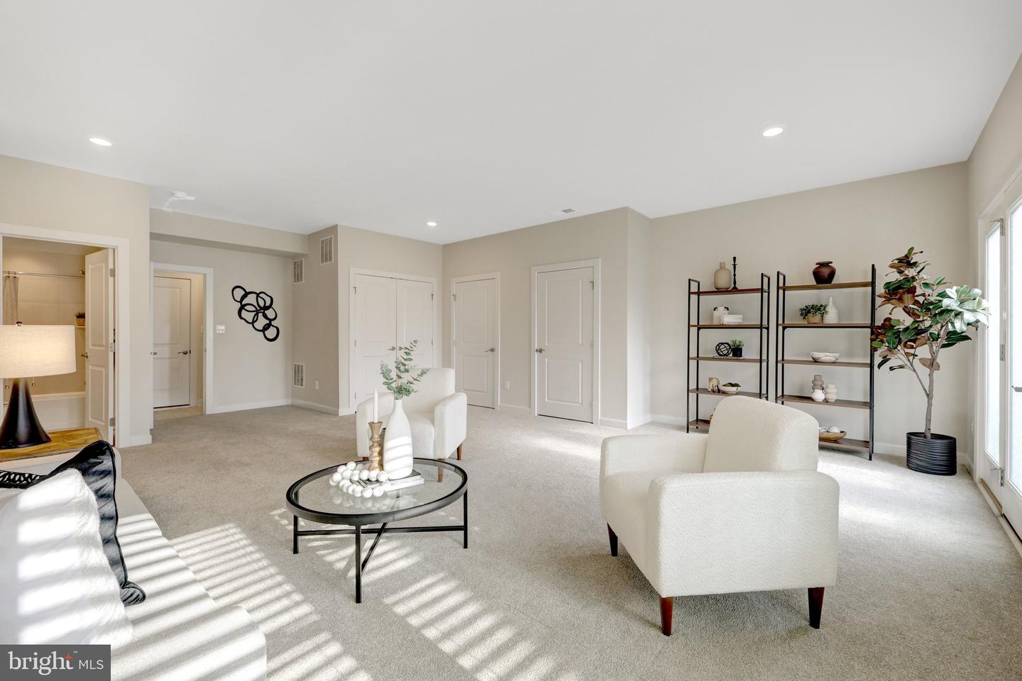 9283 WOOD VIOLET CT, FAIRFAX, Virginia 22031, 3 Bedrooms Bedrooms, ,3 BathroomsBathrooms,Residential,For sale,9283 WOOD VIOLET CT,VAFX2282134 MLS # VAFX2282134