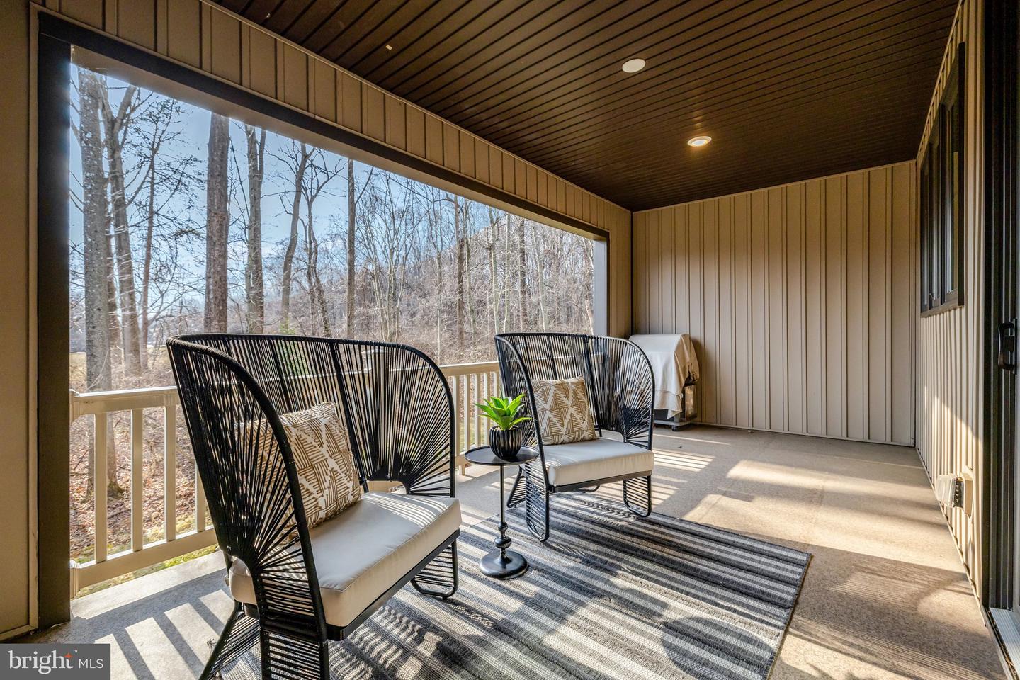 9283 WOOD VIOLET CT, FAIRFAX, Virginia 22031, 3 Bedrooms Bedrooms, ,3 BathroomsBathrooms,Residential,For sale,9283 WOOD VIOLET CT,VAFX2282134 MLS # VAFX2282134