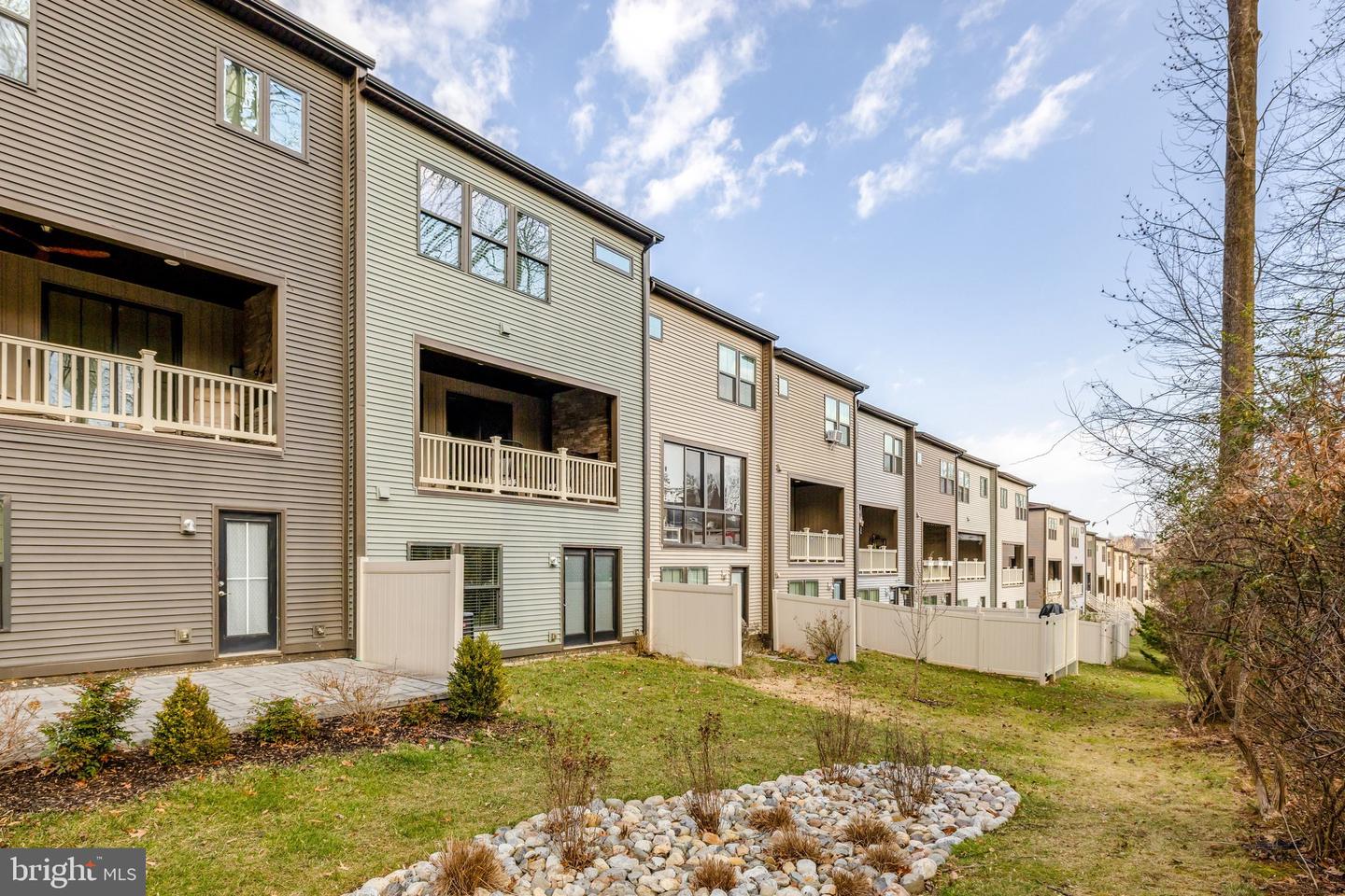 9283 WOOD VIOLET CT, FAIRFAX, Virginia 22031, 3 Bedrooms Bedrooms, ,3 BathroomsBathrooms,Residential,For sale,9283 WOOD VIOLET CT,VAFX2282134 MLS # VAFX2282134