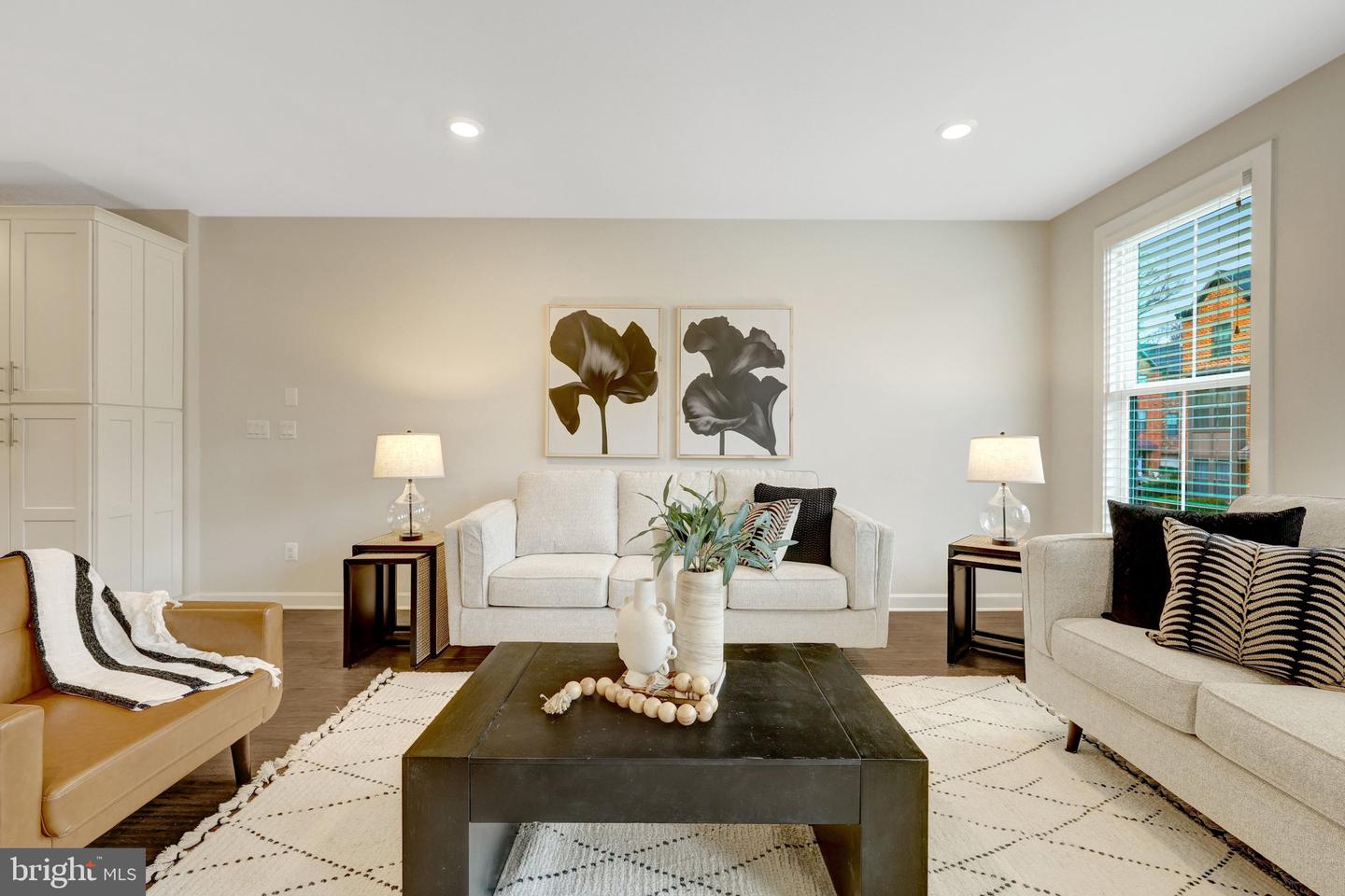 9283 WOOD VIOLET CT, FAIRFAX, Virginia 22031, 3 Bedrooms Bedrooms, ,3 BathroomsBathrooms,Residential,For sale,9283 WOOD VIOLET CT,VAFX2282134 MLS # VAFX2282134