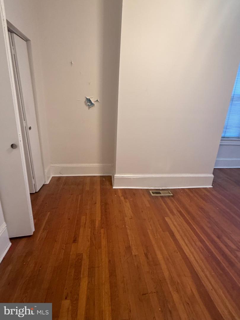 656 6TH ST NE, WASHINGTON, District Of Columbia 20002, 3 Bedrooms Bedrooms, ,2 BathroomsBathrooms,Residential,For sale,656 6TH ST NE,DCDC2234698 MLS # DCDC2234698