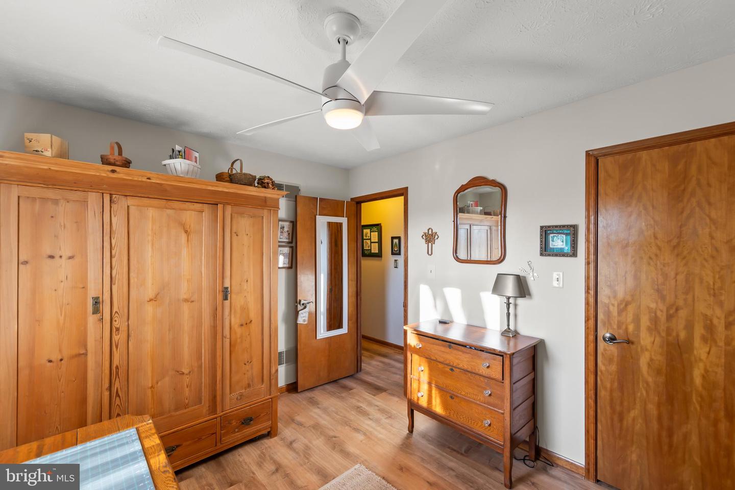 104 GREENWOOD CT, CROSS JUNCTION, Virginia 22625, 4 Bedrooms Bedrooms, 10 Rooms Rooms,3 BathroomsBathrooms,Residential,For sale,104 GREENWOOD CT,VAFV2038436 MLS # VAFV2038436