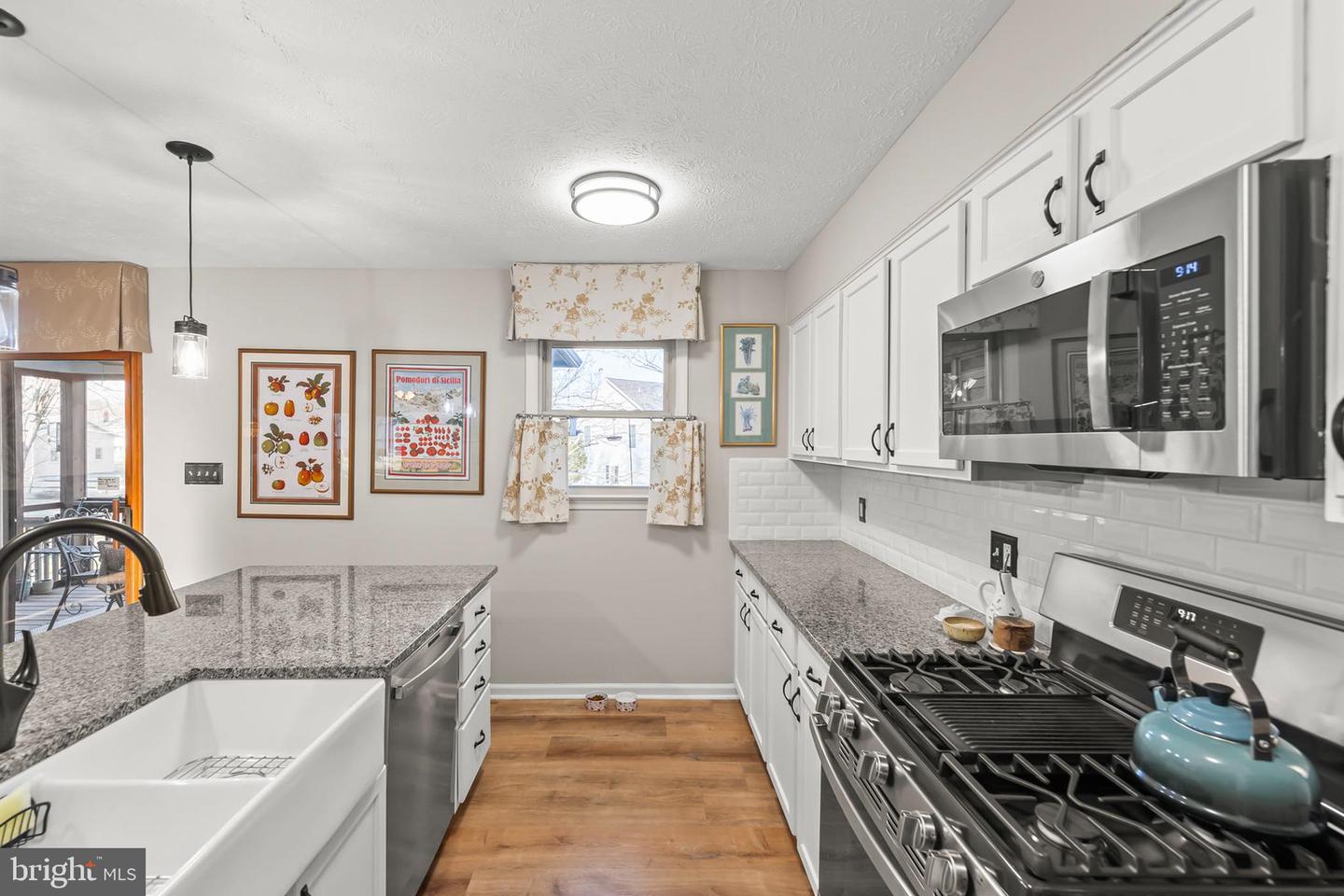 104 GREENWOOD CT, CROSS JUNCTION, Virginia 22625, 4 Bedrooms Bedrooms, 10 Rooms Rooms,3 BathroomsBathrooms,Residential,For sale,104 GREENWOOD CT,VAFV2038436 MLS # VAFV2038436