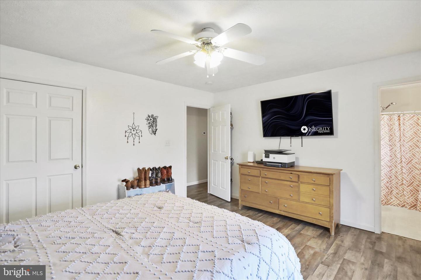 40 LOOKOUT POINT WAY, LINDEN, Virginia 22642, 3 Bedrooms Bedrooms, ,2 BathroomsBathrooms,Residential,For sale,40 LOOKOUT POINT WAY,VAWR2012950 MLS # VAWR2012950 40 LOOKOUT POINT WAY, LINDEN, Virginia 22642, 3 Bedrooms Bedrooms, ,2 BathroomsBathrooms,Residential,For sale,40 LOOKOUT POINT WAY,VAWR2012950 MLS # VAWR2012950