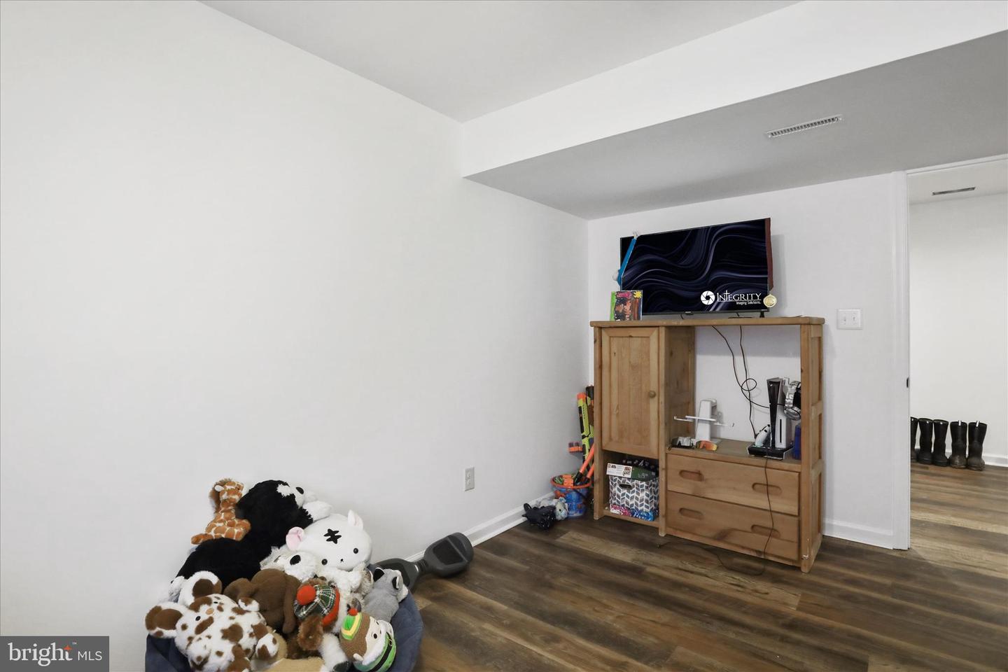 40 LOOKOUT POINT WAY, LINDEN, Virginia 22642, 3 Bedrooms Bedrooms, ,2 BathroomsBathrooms,Residential,For sale,40 LOOKOUT POINT WAY,VAWR2012950 MLS # VAWR2012950 40 LOOKOUT POINT WAY, LINDEN, Virginia 22642, 3 Bedrooms Bedrooms, ,2 BathroomsBathrooms,Residential,For sale,40 LOOKOUT POINT WAY,VAWR2012950 MLS # VAWR2012950