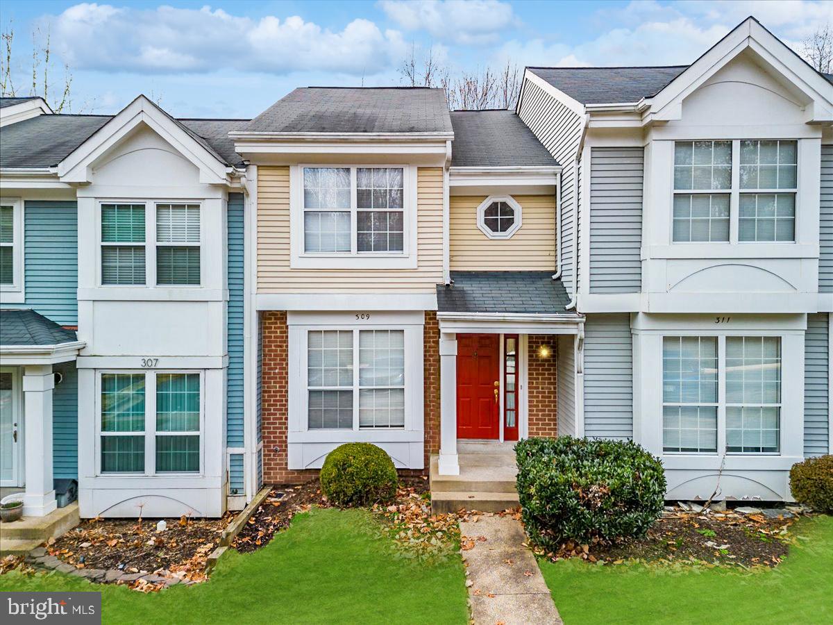 309 PROVIDENCE ST #309, STAFFORD, Virginia 22554, 2 Bedrooms Bedrooms, ,2 BathroomsBathrooms,Residential,For sale,309 PROVIDENCE ST #309,VAST2044696 MLS # VAST2044696