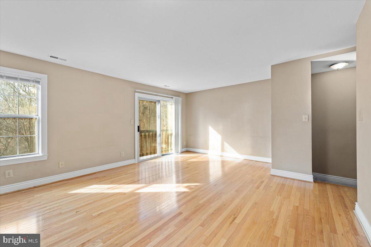 309 PROVIDENCE ST #309, STAFFORD, Virginia 22554, 2 Bedrooms Bedrooms, ,2 BathroomsBathrooms,Residential,For sale,309 PROVIDENCE ST #309,VAST2044696 MLS # VAST2044696