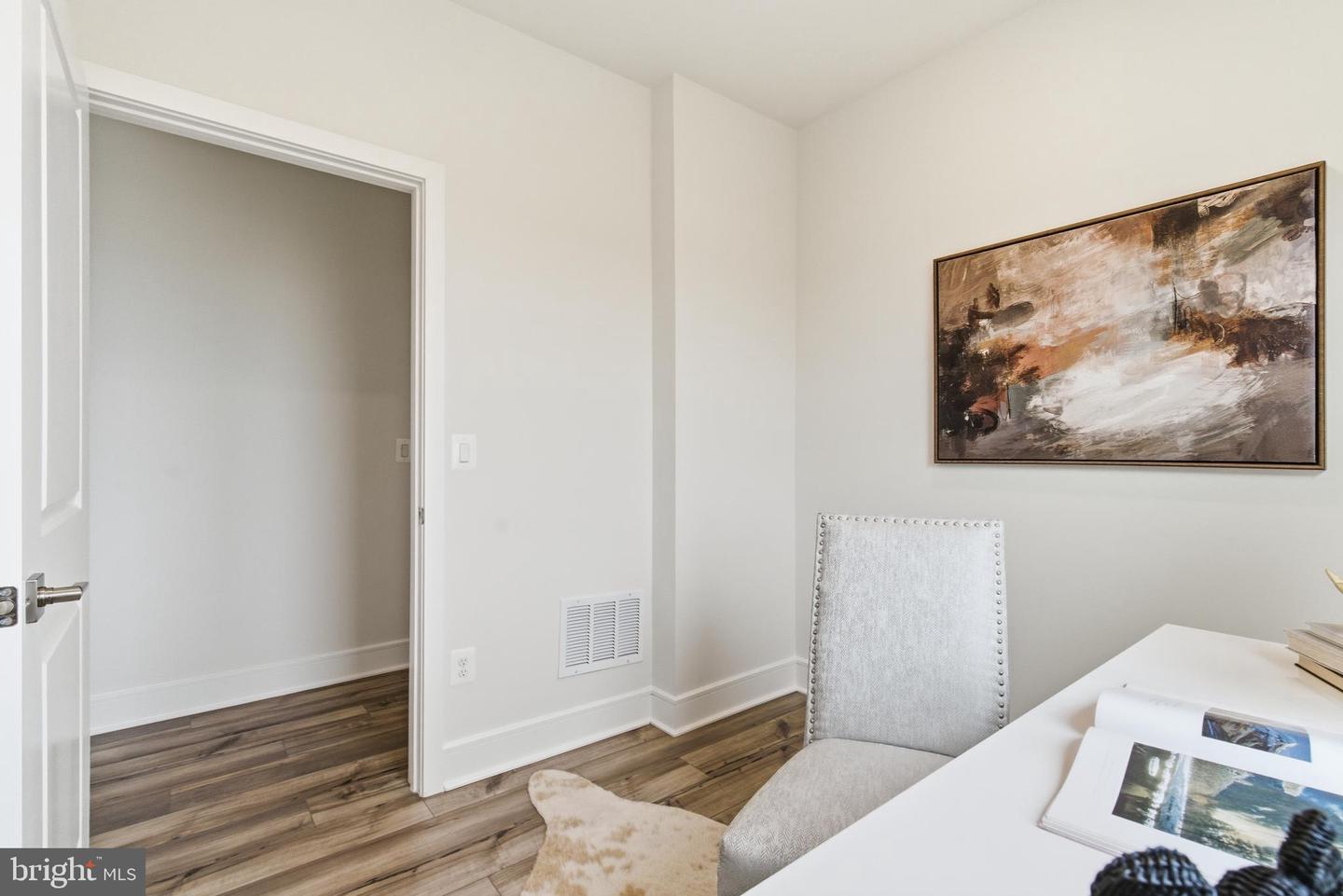 23669 GOLDEN EMBERS SQ #303, ASHBURN, Virginia 20148, 3 Bedrooms Bedrooms, ,2 BathroomsBathrooms,Residential,For sale,23669 GOLDEN EMBERS SQ #303,VALO2112344 MLS # VALO2112344