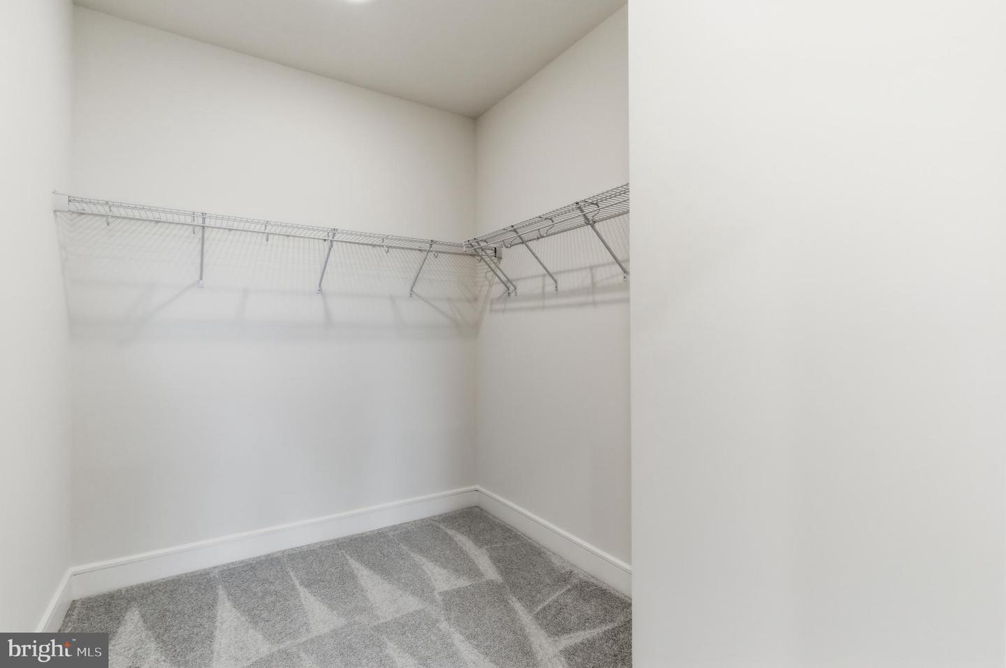 23669 GOLDEN EMBERS SQ #303, ASHBURN, Virginia 20148, 3 Bedrooms Bedrooms, ,2 BathroomsBathrooms,Residential,For sale,23669 GOLDEN EMBERS SQ #303,VALO2112344 MLS # VALO2112344