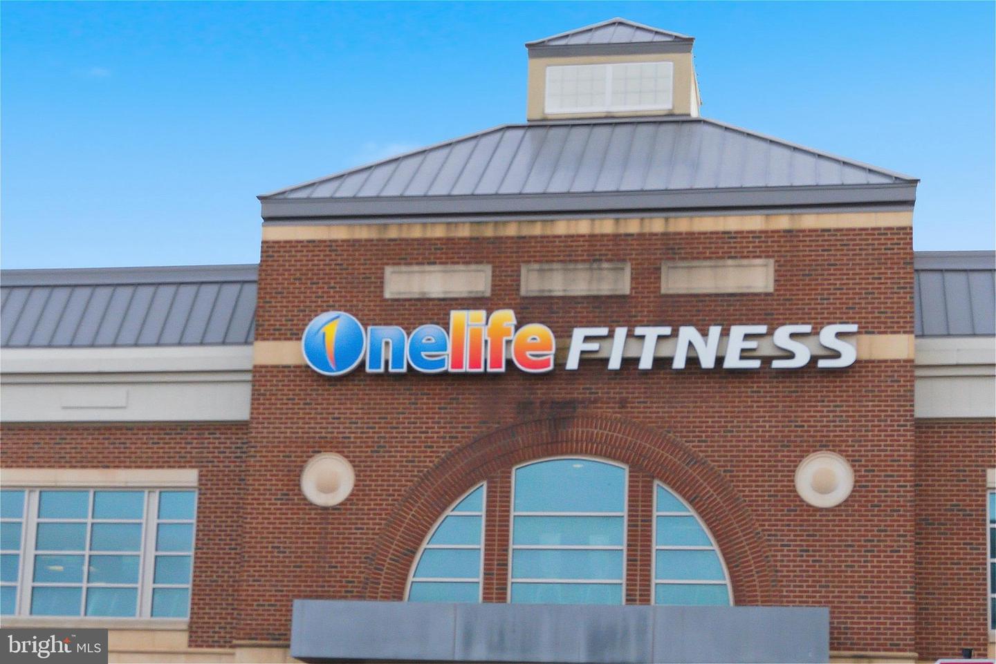 23669 GOLDEN EMBERS SQ #303, ASHBURN, Virginia 20148, 3 Bedrooms Bedrooms, ,2 BathroomsBathrooms,Residential,For sale,23669 GOLDEN EMBERS SQ #303,VALO2112344 MLS # VALO2112344