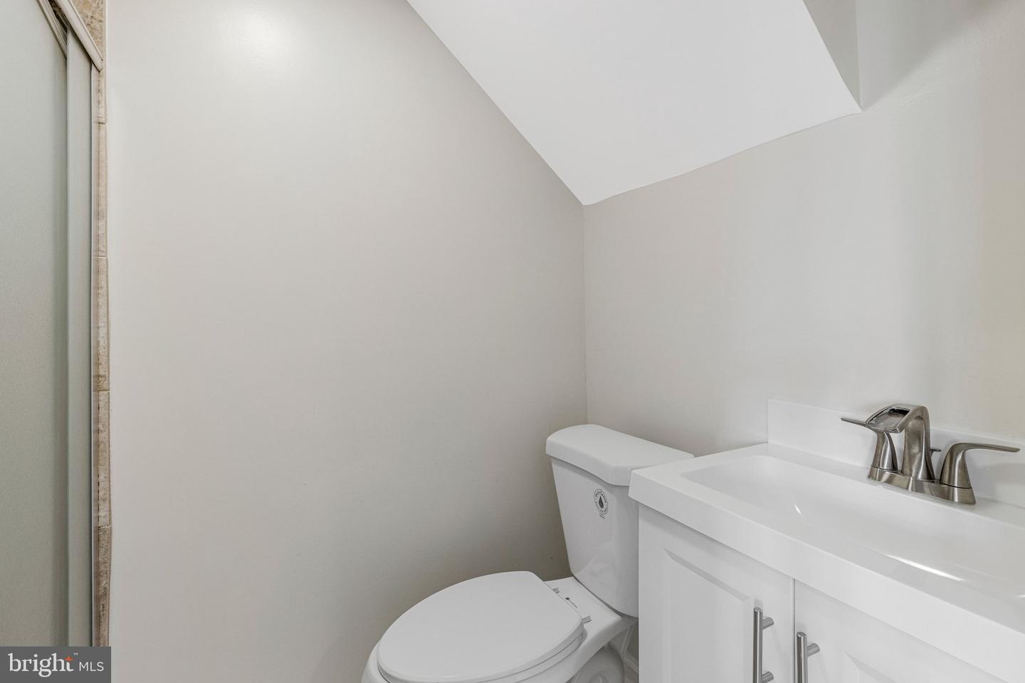 5826 EASTERN AVE NE, WASHINGTON, District Of Columbia 20011, 3 Bedrooms Bedrooms, ,2 BathroomsBathrooms,Residential,For sale,5826 EASTERN AVE NE,DCDC2235036 MLS # DCDC2235036