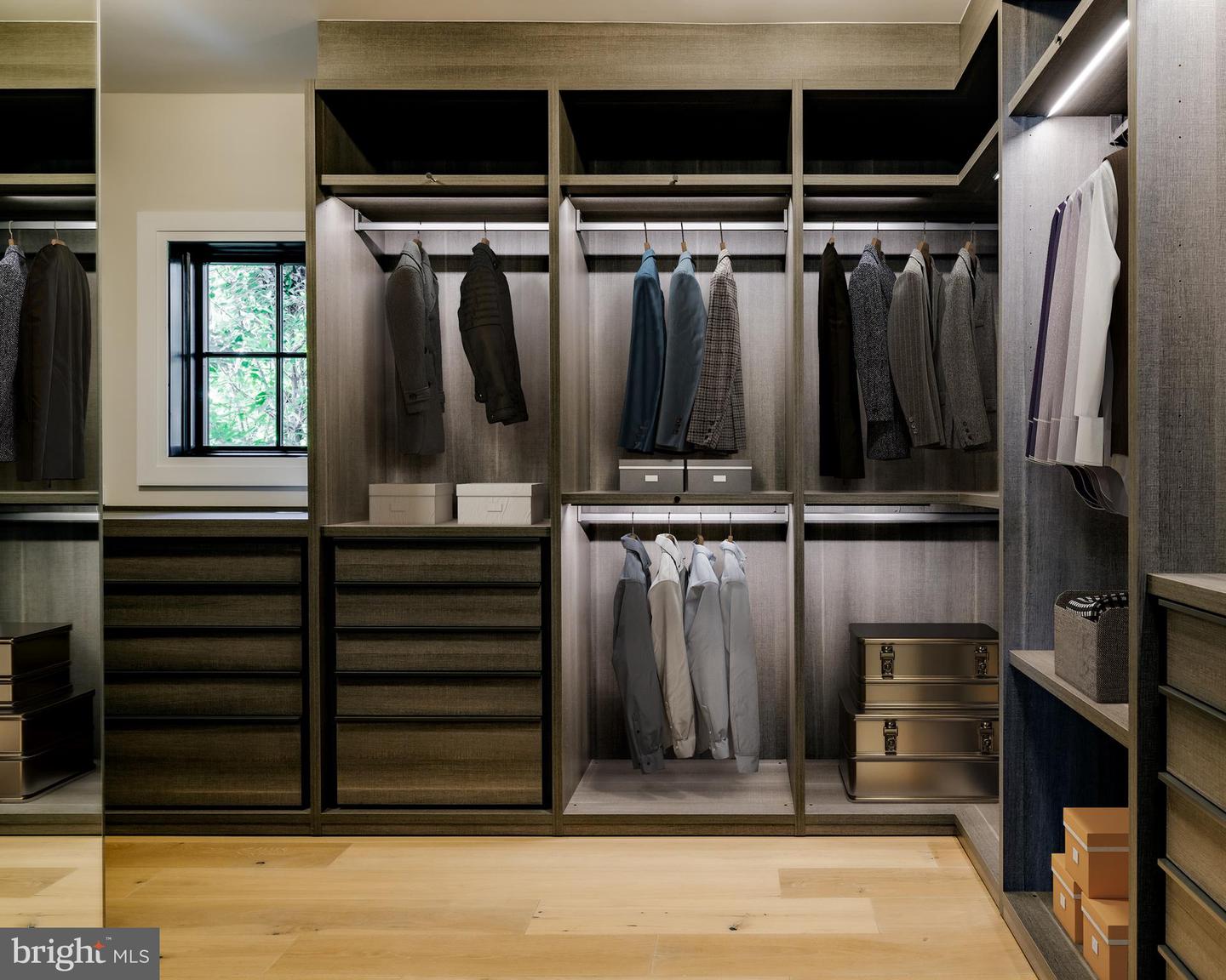 3117 38TH ST NW, WASHINGTON, District Of Columbia 20016, 6 Bedrooms Bedrooms, ,5 BathroomsBathrooms,Residential,For sale,3117 38TH ST NW,DCDC2235282 MLS # DCDC2235282