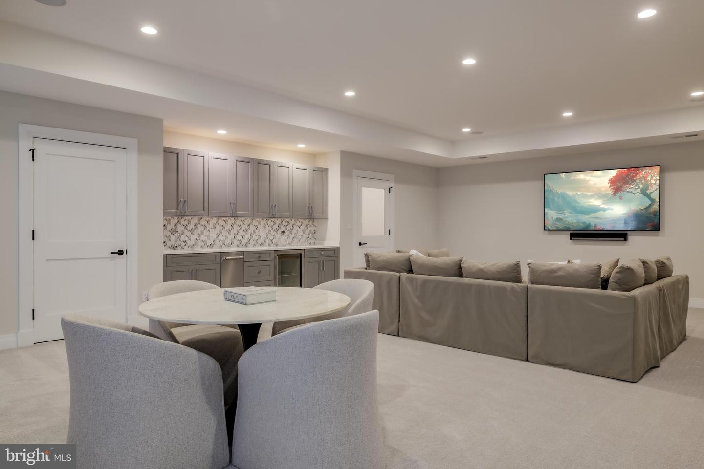 3117 38TH ST NW, WASHINGTON, District Of Columbia 20016, 6 Bedrooms Bedrooms, ,5 BathroomsBathrooms,Residential,For sale,3117 38TH ST NW,DCDC2235282 MLS # DCDC2235282