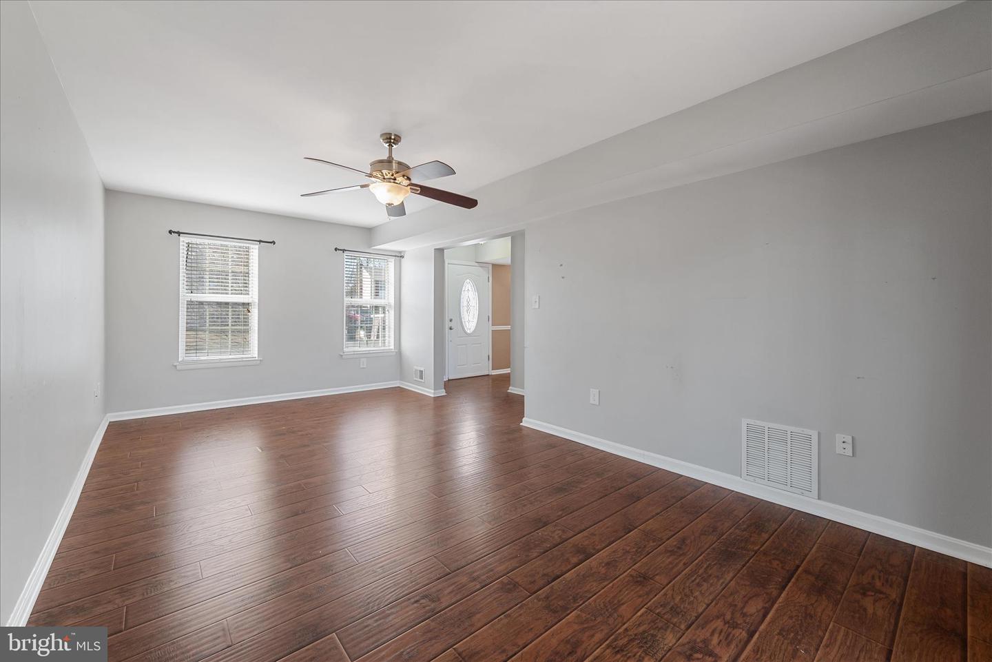 14367 SPRINGBROOK CT, WOODBRIDGE, Virginia 22193, 3 Bedrooms Bedrooms, ,2 BathroomsBathrooms,Residential,For sale,14367 SPRINGBROOK CT,VAPW2109304 MLS # VAPW2109304