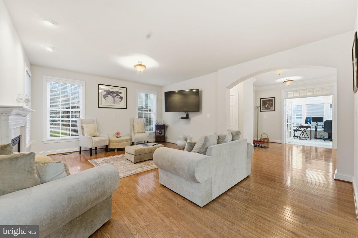 7669 OAK FIELD CT, SPRINGFIELD, Virginia 22153, 5 Bedrooms Bedrooms, ,4 BathroomsBathrooms,Residential,For sale,7669 OAK FIELD CT,VAFX2283030 MLS # VAFX2283030