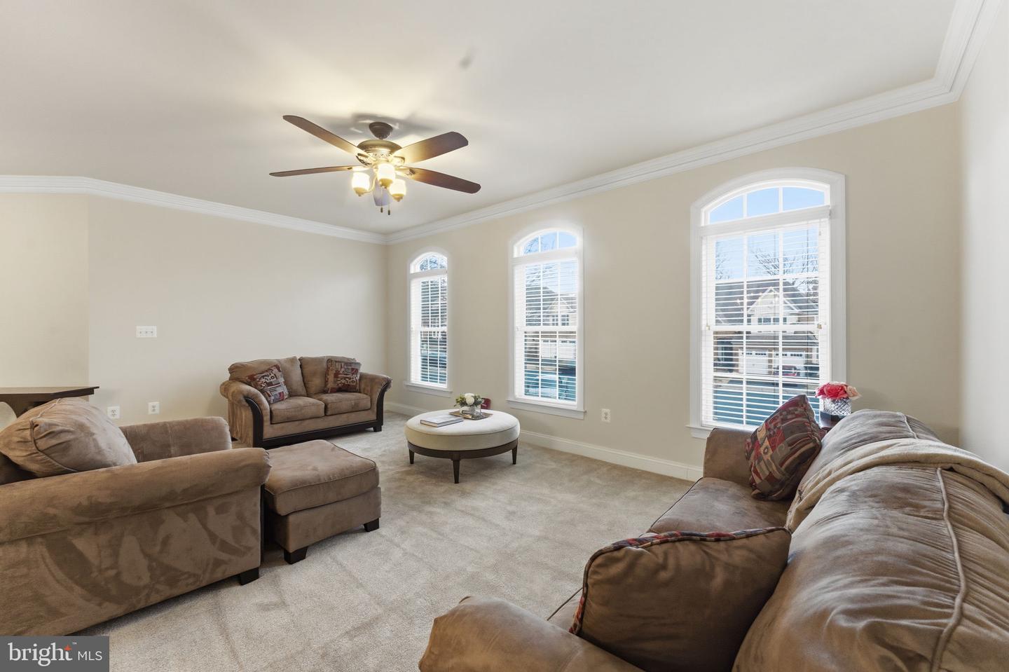 7669 OAK FIELD CT, SPRINGFIELD, Virginia 22153, 5 Bedrooms Bedrooms, ,4 BathroomsBathrooms,Residential,For sale,7669 OAK FIELD CT,VAFX2283030 MLS # VAFX2283030