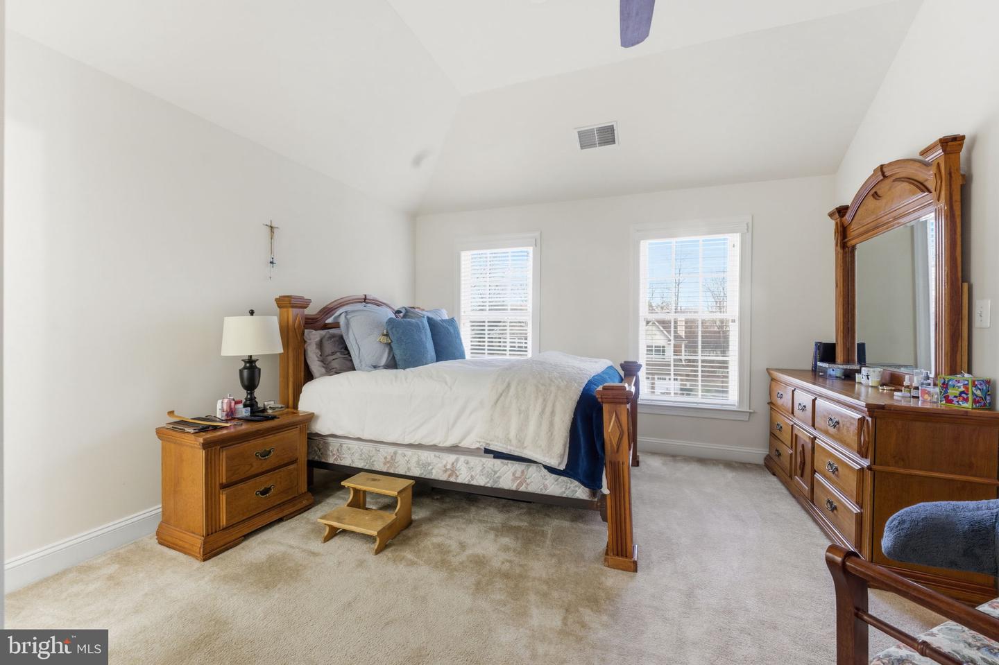 7669 OAK FIELD CT, SPRINGFIELD, Virginia 22153, 5 Bedrooms Bedrooms, ,4 BathroomsBathrooms,Residential,For sale,7669 OAK FIELD CT,VAFX2283030 MLS # VAFX2283030