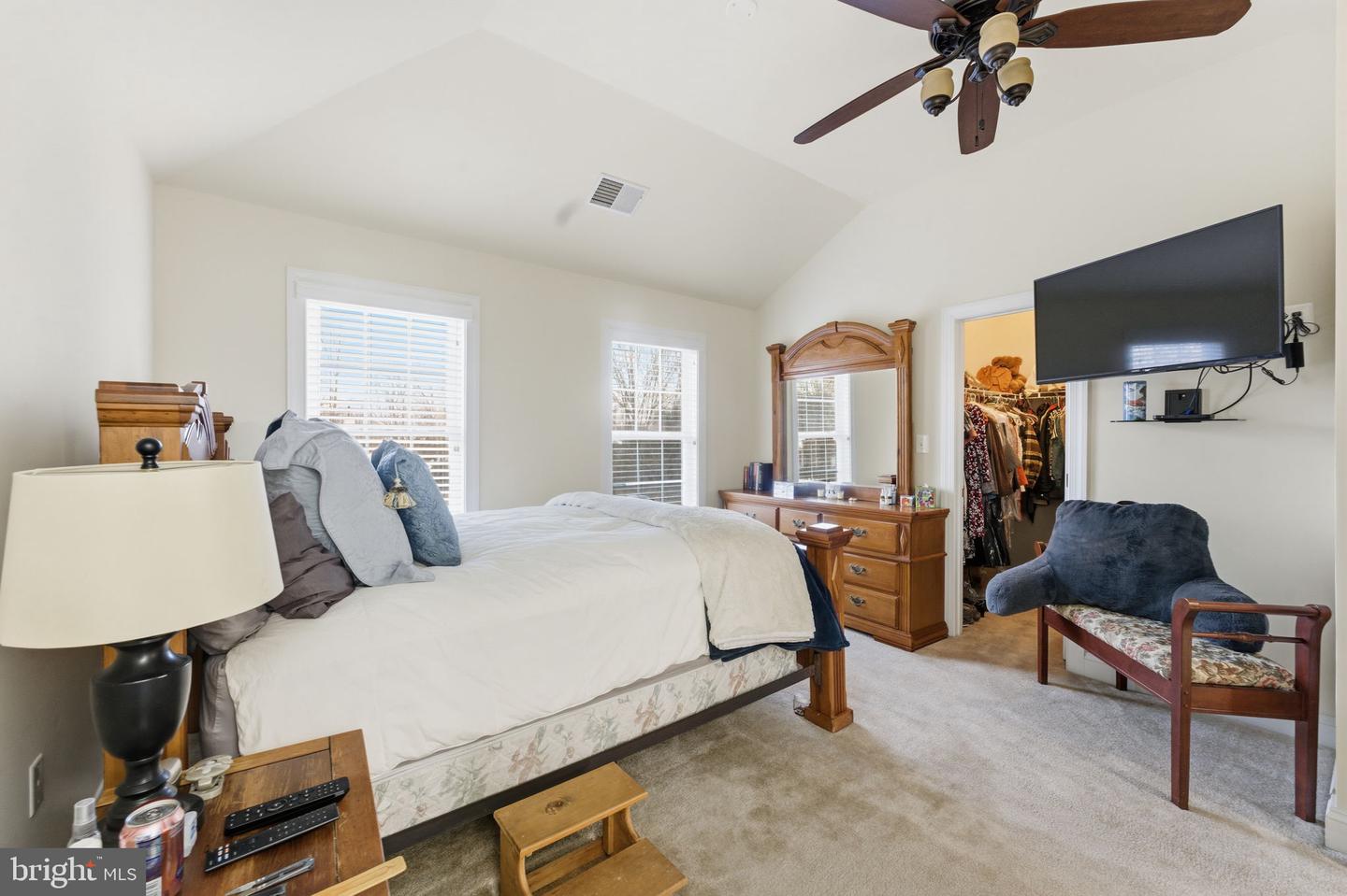 7669 OAK FIELD CT, SPRINGFIELD, Virginia 22153, 5 Bedrooms Bedrooms, ,4 BathroomsBathrooms,Residential,For sale,7669 OAK FIELD CT,VAFX2283030 MLS # VAFX2283030