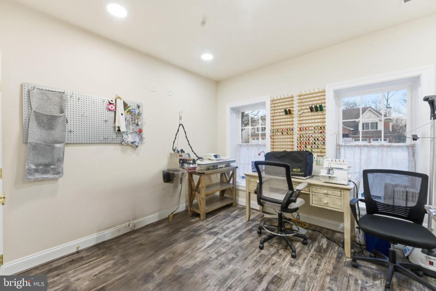 7669 OAK FIELD CT, SPRINGFIELD, Virginia 22153, 5 Bedrooms Bedrooms, ,4 BathroomsBathrooms,Residential,For sale,7669 OAK FIELD CT,VAFX2283030 MLS # VAFX2283030