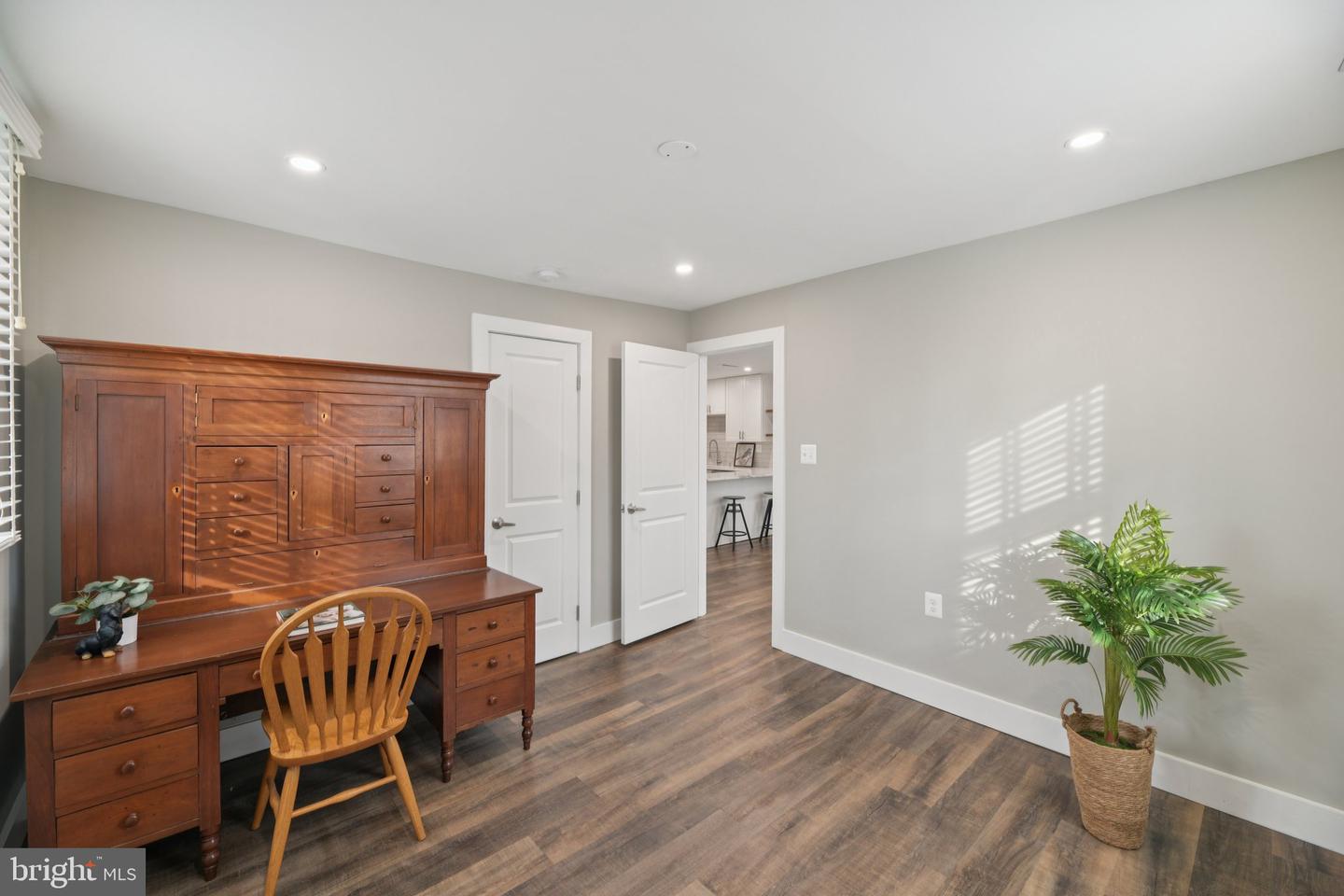 8422 WOODLAWN ST, ALEXANDRIA, Virginia 22309, 3 Bedrooms Bedrooms, ,1 BathroomBathrooms,Residential,For sale,8422 WOODLAWN ST,VAFX2283068 MLS # VAFX2283068