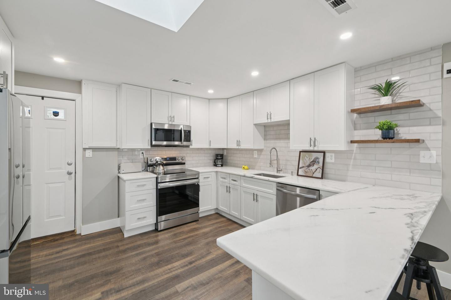 8422 WOODLAWN ST, ALEXANDRIA, Virginia 22309, 3 Bedrooms Bedrooms, ,1 BathroomBathrooms,Residential,For sale,8422 WOODLAWN ST,VAFX2283068 MLS # VAFX2283068