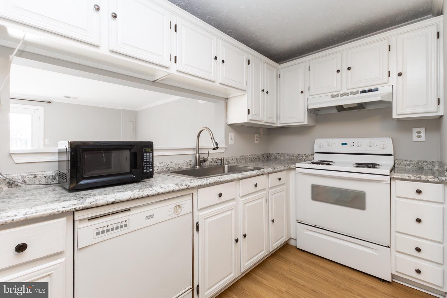 10123 STATESBORO CT, MANASSAS, Virginia 20109, 3 Bedrooms Bedrooms, ,2 BathroomsBathrooms,Residential,For sale,10123 STATESBORO CT,VAPW2109424 MLS # VAPW2109424