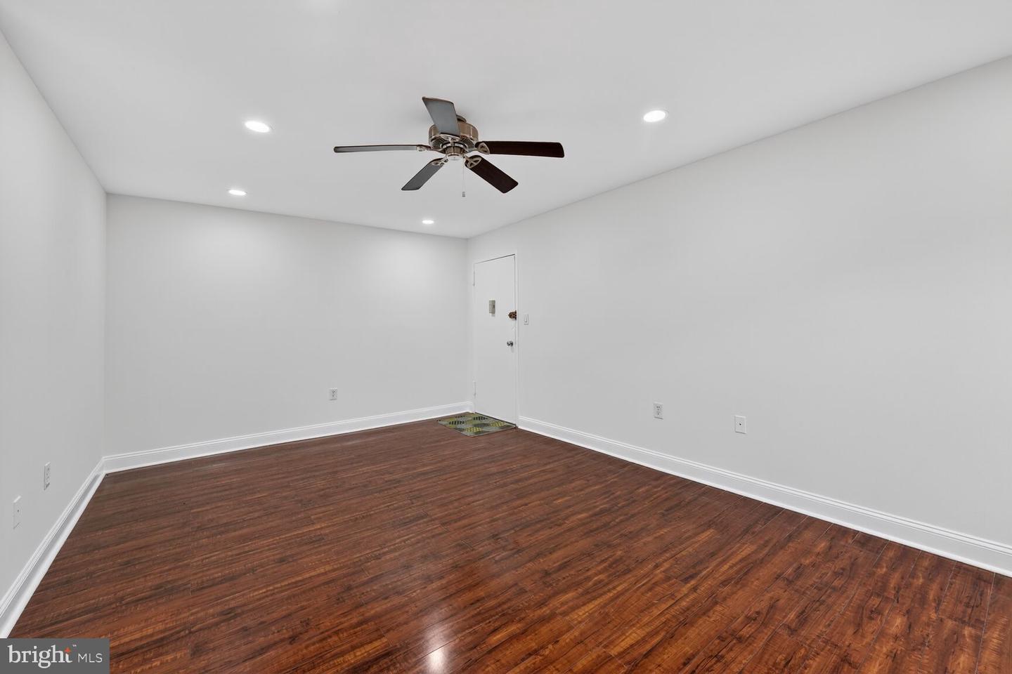 12753 DARA DR #101, WOODBRIDGE, Virginia 22192, 1 Bedroom Bedrooms, ,1 BathroomBathrooms,Residential,For sale,12753 DARA DR #101,VAPW2109456 MLS # VAPW2109456